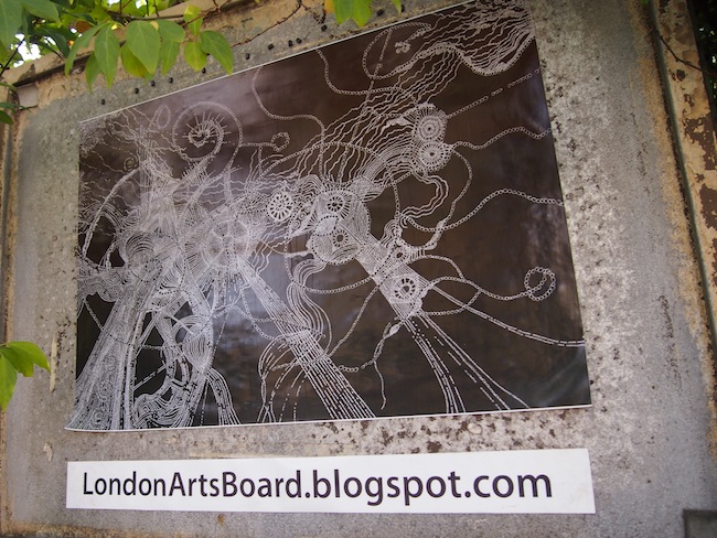 The Arts are omnipresent here and literally carved in stone - blogging, of course !