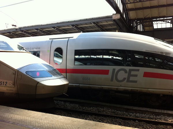 Die französischen TGV / ICE sind die stärksten Flitzer unter allen europäischen Zügen, die ich im Rahmen meiner Interrail-Reise erlebt habe.