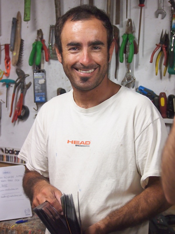 Daniel teaches us all about his passion and experience in designing and building surfboards at one of the world’s top kite surfing locations.