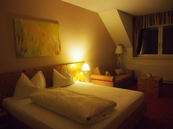 Good night: We are relaxing in the cosy & comfy Geniesserzimmer in Lower Austria.