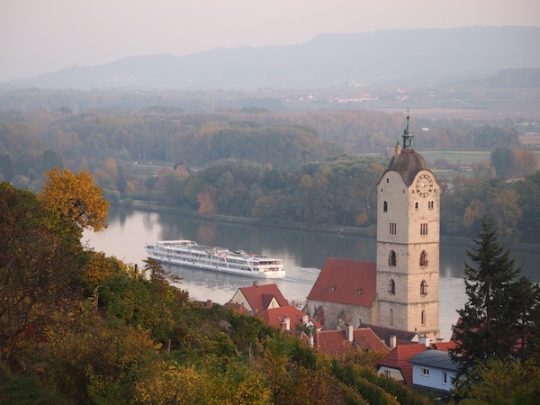 Lieblingsbild Nr. 10: Blick auf die Sanftheit und Anmut des ruhenden Donautals in Krems an der Donau. Schön ist es, hier zu leben!