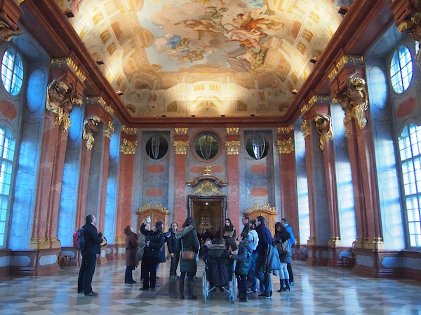 Einer der prachtvollsten Säle des Stiftes ist sicherlich der Kaisersaal, welcher einzig für den Besuch des österreichischen Kaiser derart ausgebaut und geschmückt wurde.