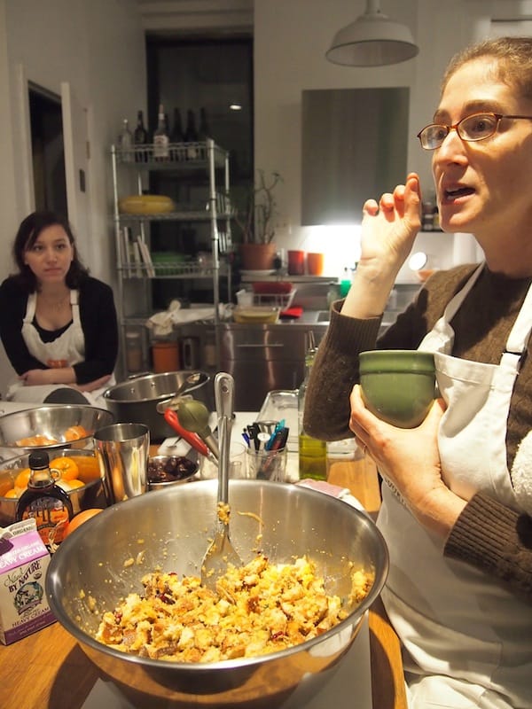 It gets exciting as we start "cooking things up" later that day, at Jennifer's Home Cooking New York cooking school ...