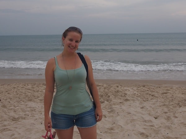 ... während mir das „einfache Leben“ am liebsten ist: Einfach. Glücklich. Beim Strandspaziergang. In Florianópolis !!!