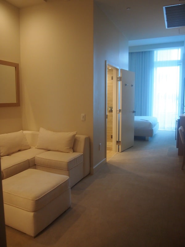 Und auch das Schwesternhotel Grand Beach Hotel Surfside wartet mit luxuriös eingerichteten, großzügigen Zimmern auf ...