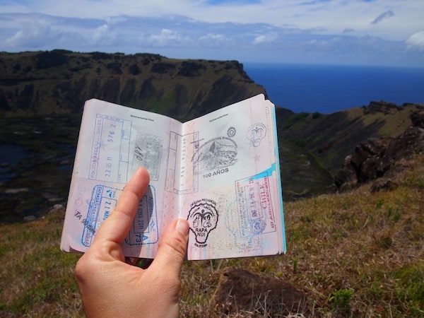 (Erst mal einen Stempel holen: Ich war in Rapa Nui, liebe Weltenbummler! Hehe.).