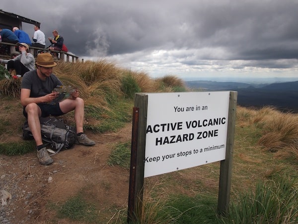 ... Und eigentlich ganz entspannt, solange der Vulkan eben nicht ausbricht! ;)