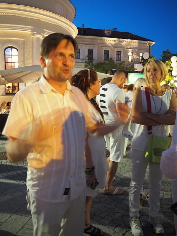 ... eine Stimmung, die von allen gefördert & getragen wird: Tourismusdirektor Klaus Lorenz ist für jeden Spaß (und Information) zu haben!