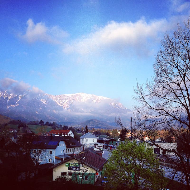 … wie Luftkurort-Fans mit Hang zur romantischen Bergliebe: Puchberg am Schneeberg, Du siehst mich wieder !!