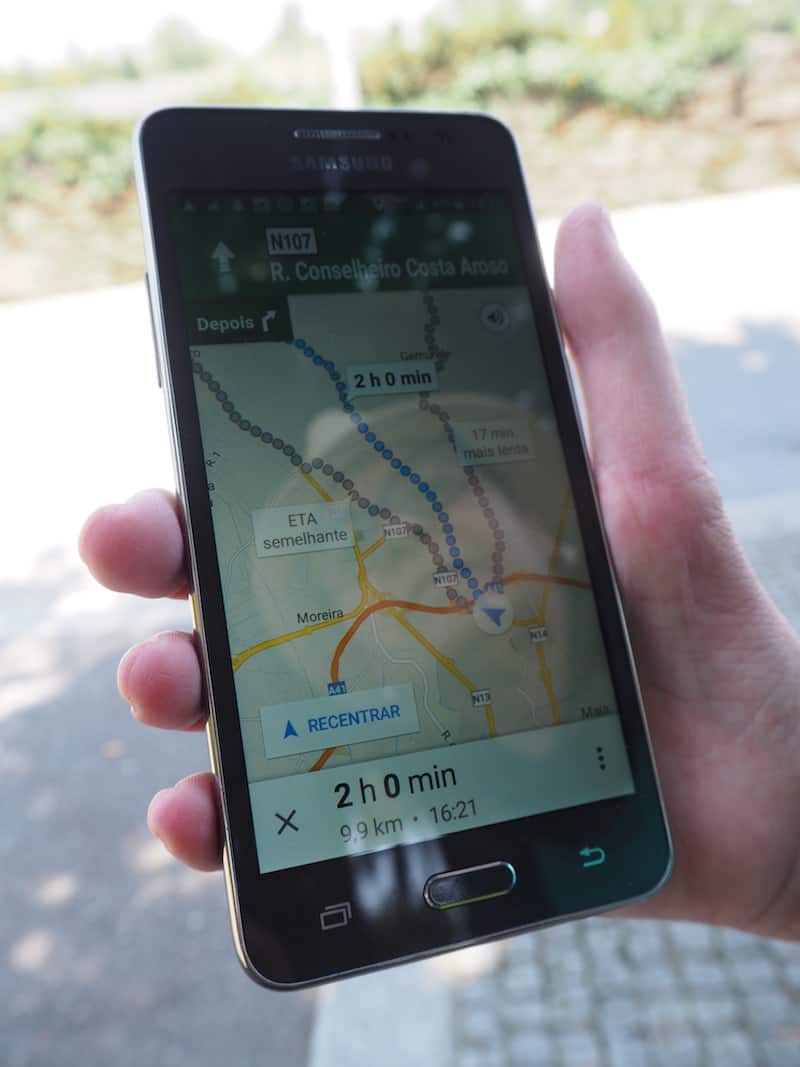 ... bietet sich die aktive Datenverbindung / GPS auf dem Smartphone an.