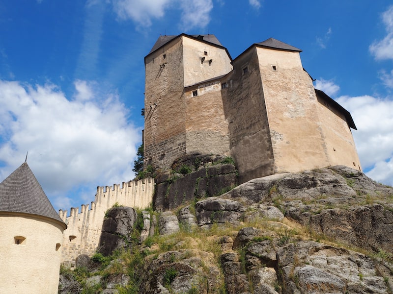 Unweit von der Whisky-Erlebniswelt lockt der Besuch der Burg Rappottenstein ...
