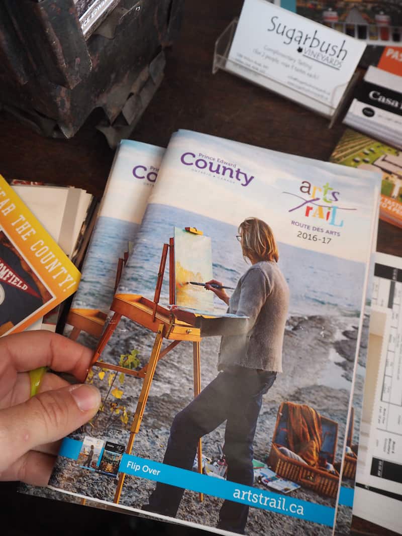 Here at the "Hubb Eatery & Lounge", we also pick up our copy of the Local Arts & Taste Trails that regroups outstanding artists & foodie places to visit on Prince Edward County ...