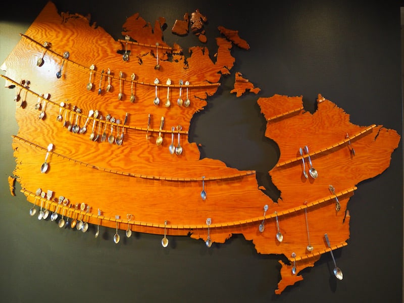 ... and the creativity starts right here I find: Just LOVE this clever "spoon map" of Canada !! How original!