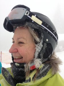 Meine Mama in einem herrlichen Moment … von ihr, Tante, Cousine & viele weiteren habe ich schon mit drei Jahren Schifahren gelernt, seit ich mit 15 zum Snowboarden gewechselt bin … I am loving it! Winterspaß here we go :D
