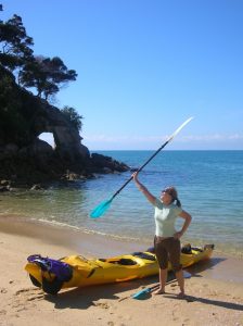 Mein allererster Kayaktrip war einfach wundervoll. Nie werde ich die glasklaren, türkisblauen Buchten vor der Küste des Abel Tasman National Park vergessen … wow.