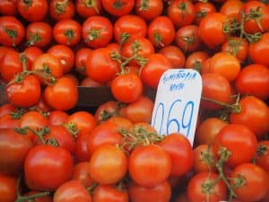Und erst die (frischen) Tomaten: 60 Cent für ein Kilogramm!