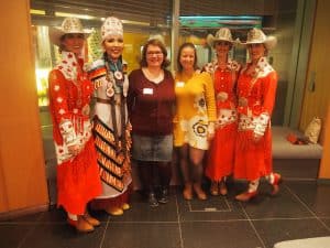 ... und dieses Foto / Gänsehaut-Feeling wird mir so schnell auch nicht vergehen: Eingeladen beim Abend auf der kanadischen Botschaft in Berlin mit unseren "Calgary-Girls"!