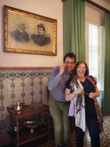 Die Katalanen: Wer würde ihnen nicht über den Weg trauen wollen ..? Hier sind wir mit dem Team Pol Fages & Marian Riembau, stolze Besitzer eines über 100 Jahre alten Hauses ...