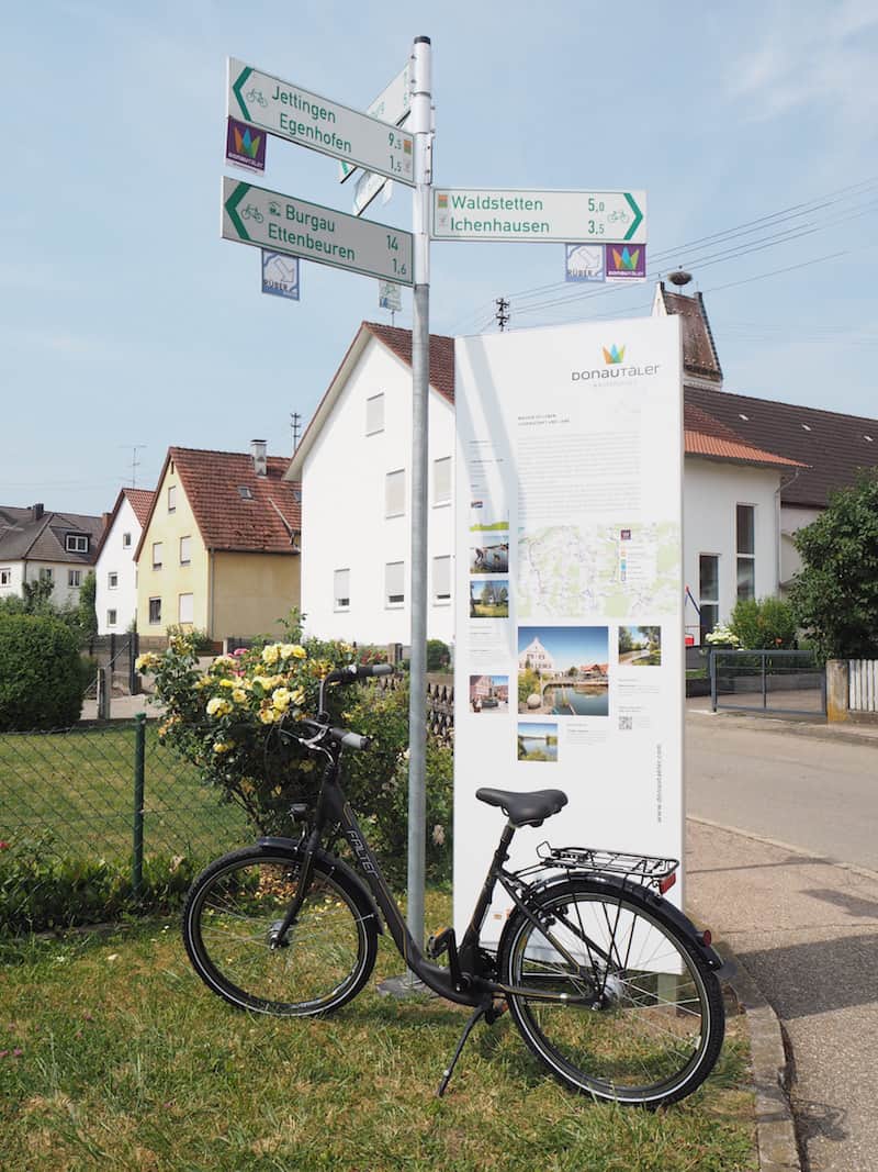 ... bestens ausgeschildert findet Ihr diese Radwege hier vor.