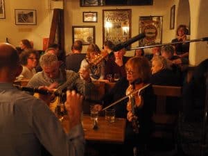 ... bis wir schließlich in O'Connor's Pub in Doolin ankommen