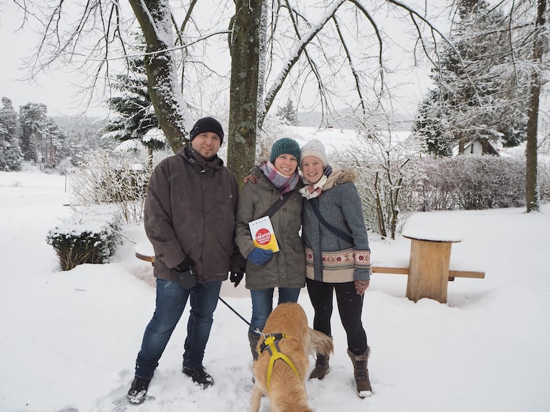 Eine schöne Form von Gemeinschaft war weiters der Besuch meiner langjährigen Freundin aus dem Waldviertel, samt Mann & Hund sowie der Überreichung meines Buches, "The Creative Traveler's Handbook" als Geschenk für sie ...