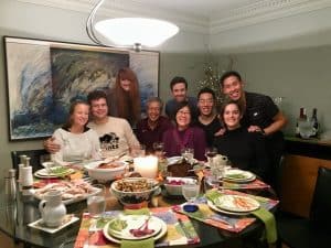 ... bei der ersten offiziellen, familiären Ankündigung, wie hier beim Thanksgiving-Dinner im Haus von Linda & Gord Hoy ...