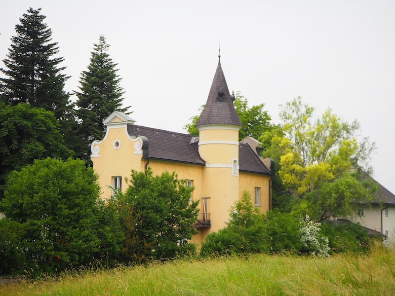 Blick auf einen Teil des Johannesschlössl der Pallottiner - jenen Teil übrigens, in dem früher die Verlagswerkstätte der Gemeinschaft