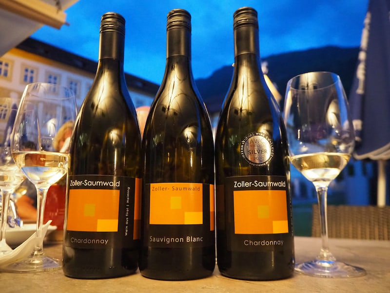 ... dazu eine Weinbegleitung von Peter Zoller, der mich mit seinem Weingut Zoller-Saumwald aufhorchen lässt:
