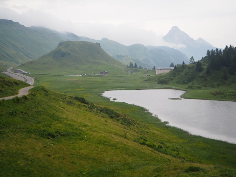 Die Landschaft am Hochtannbergpass, rund 1700 Meter über dem Meer, 