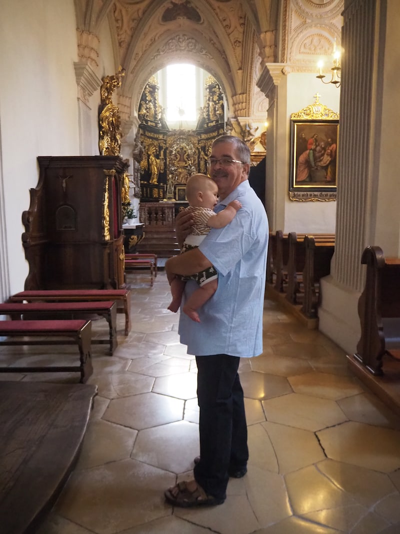 ... mein Papa lässt mit meinem jüngsten Sohn grüßen: Baby Levin in Stiftskirche Seitenstetten ganz groß!