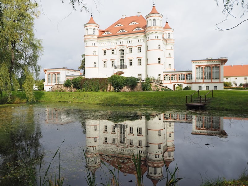 Impressive: The recently renovated "Palac Wojanów" (formerly: Schildau Castle) as a conference, spa and wedding location near the town of Jelenia Gora (Hirschberg) in south-west Poland.