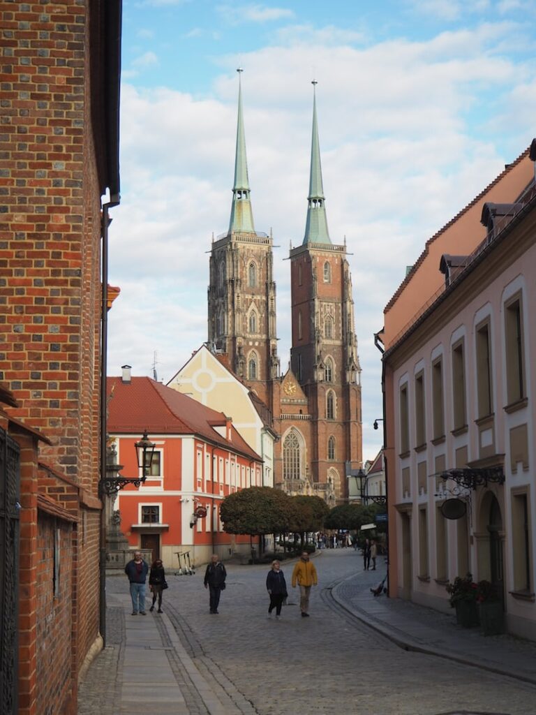 Beim Spaziergang zur Kathedrale von Breslau ...
