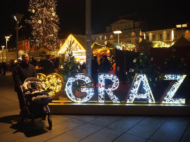 ... wir lassen uns treiben und genießen die Adventstimmung am Hauptplatz (super Foto spot!) ...