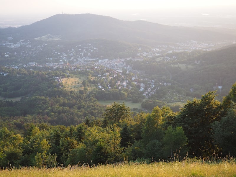 ... bis zu diesem wunderschönen, sonnig-weichen Blick über Baden-Baden ... 