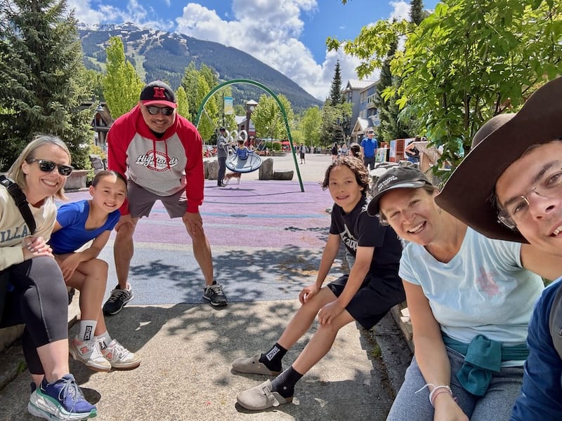 Hallo Kanada! Wir haben Glück und entdecken Vancouver & Whistler zusammen mit lieben Bekannten.